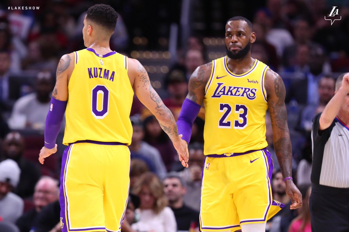 四战三负往 四战三负往